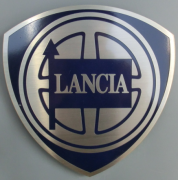 LANCIAロゴ